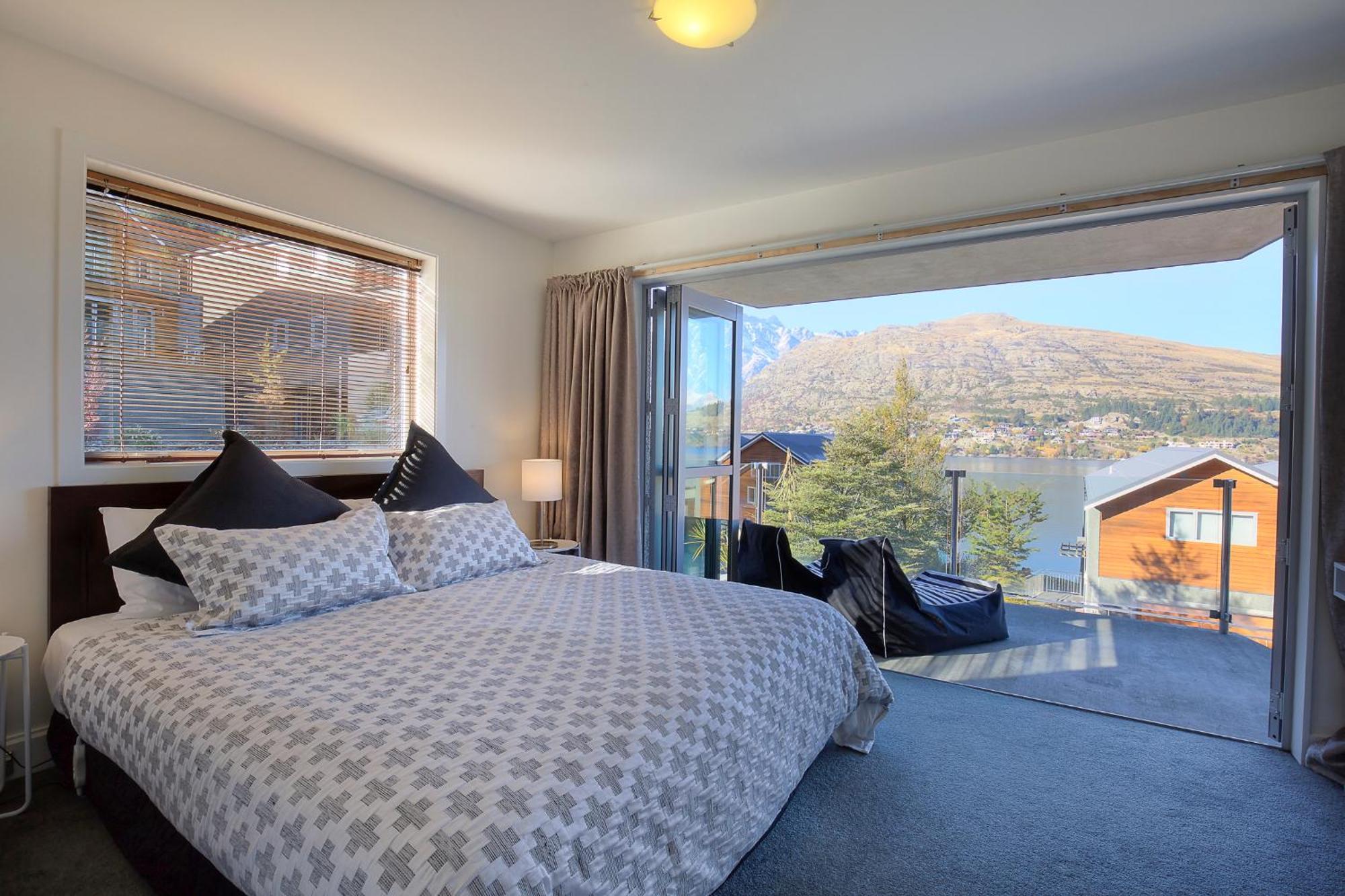 Alpine Vista - Queenstown Holiday Home מראה חיצוני תמונה