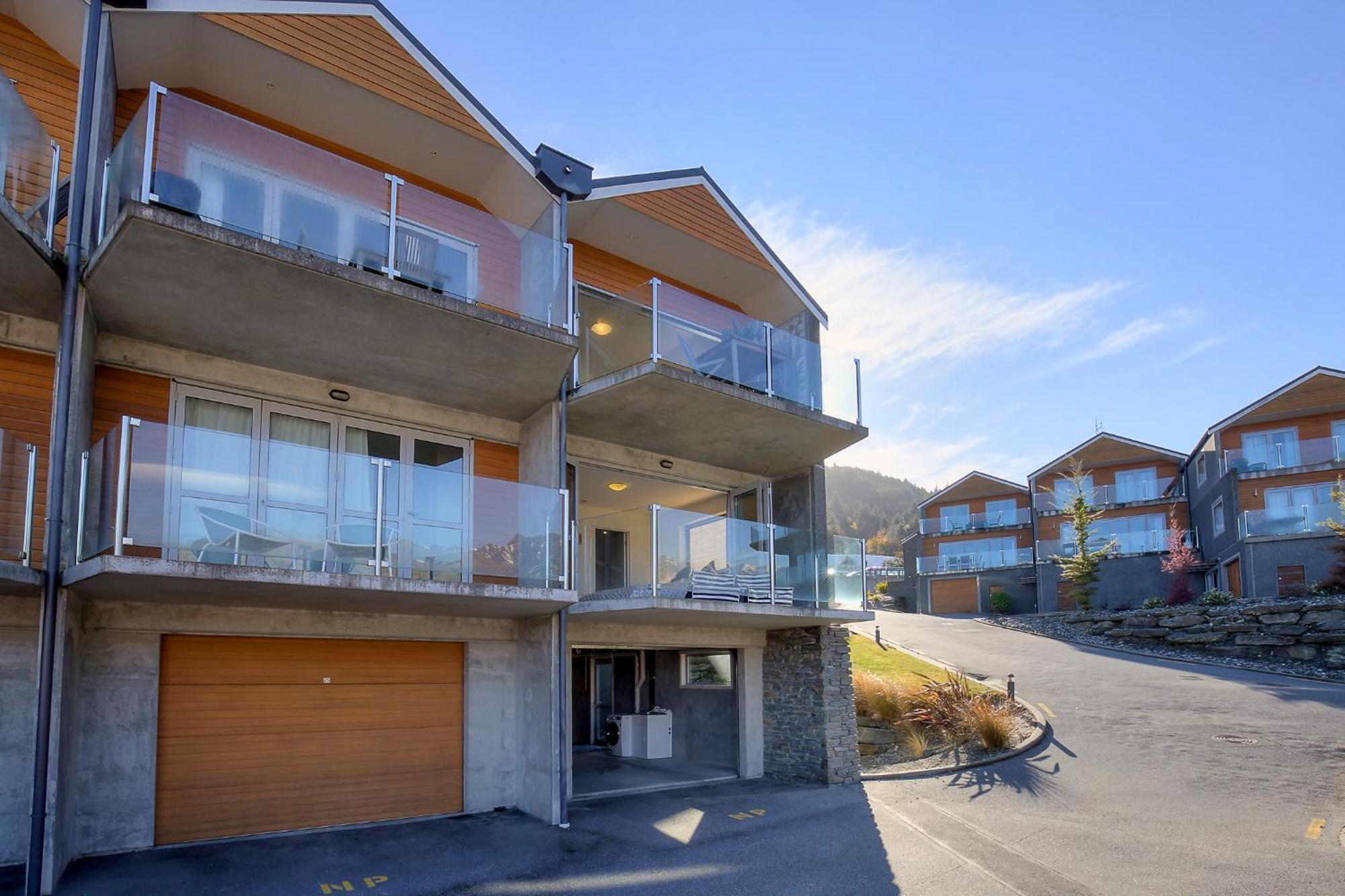 Alpine Vista - Queenstown Holiday Home מראה חיצוני תמונה